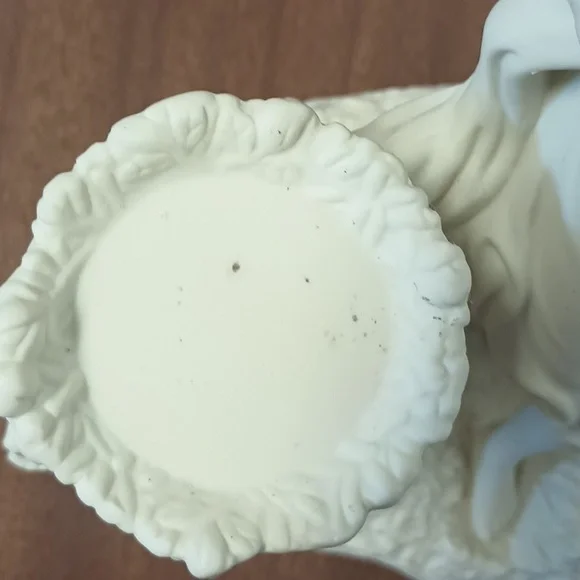 PartyLite P7298 Ariana's Garden Fairy Statue Tea Light Candle Holder Figurine - Picture 5 of 9